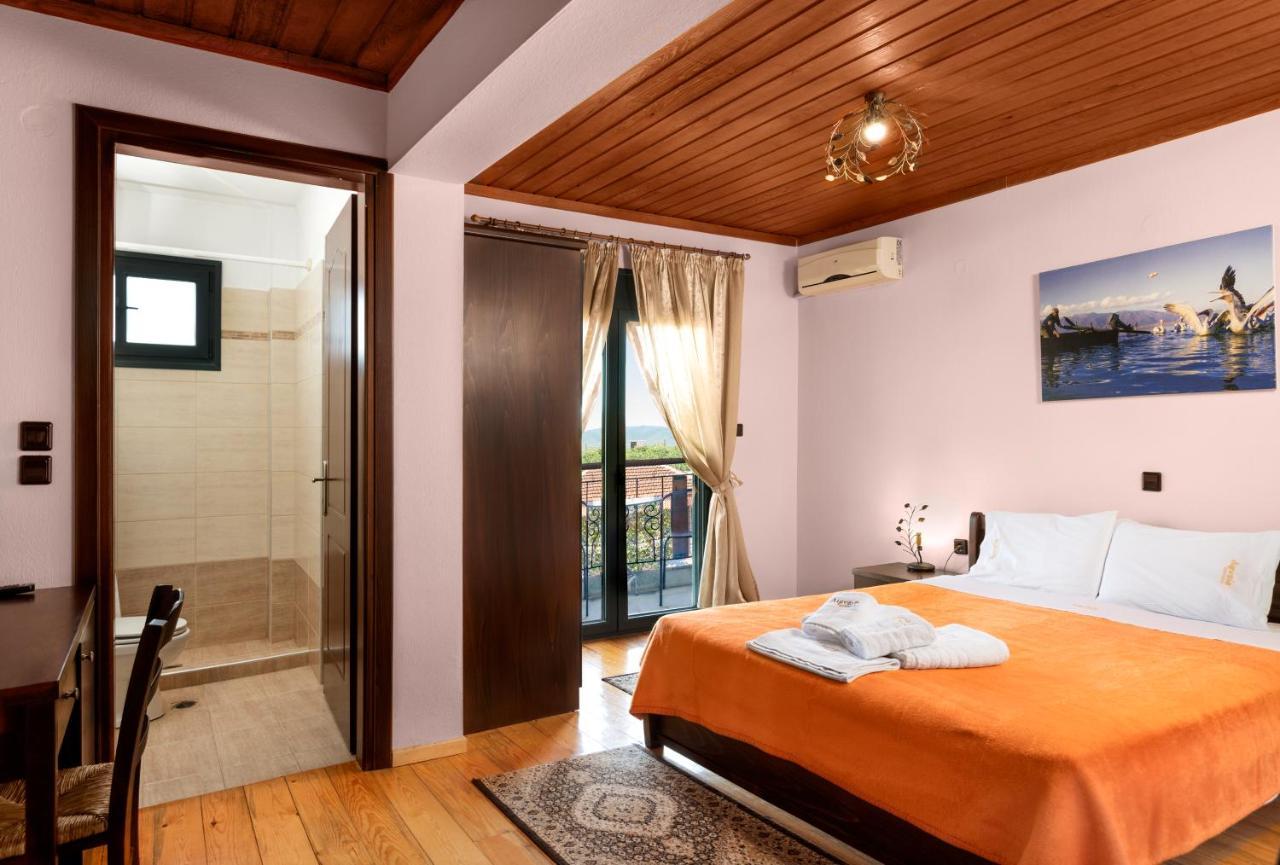 Limnaio Hotel Khrisokhórafa Екстериор снимка